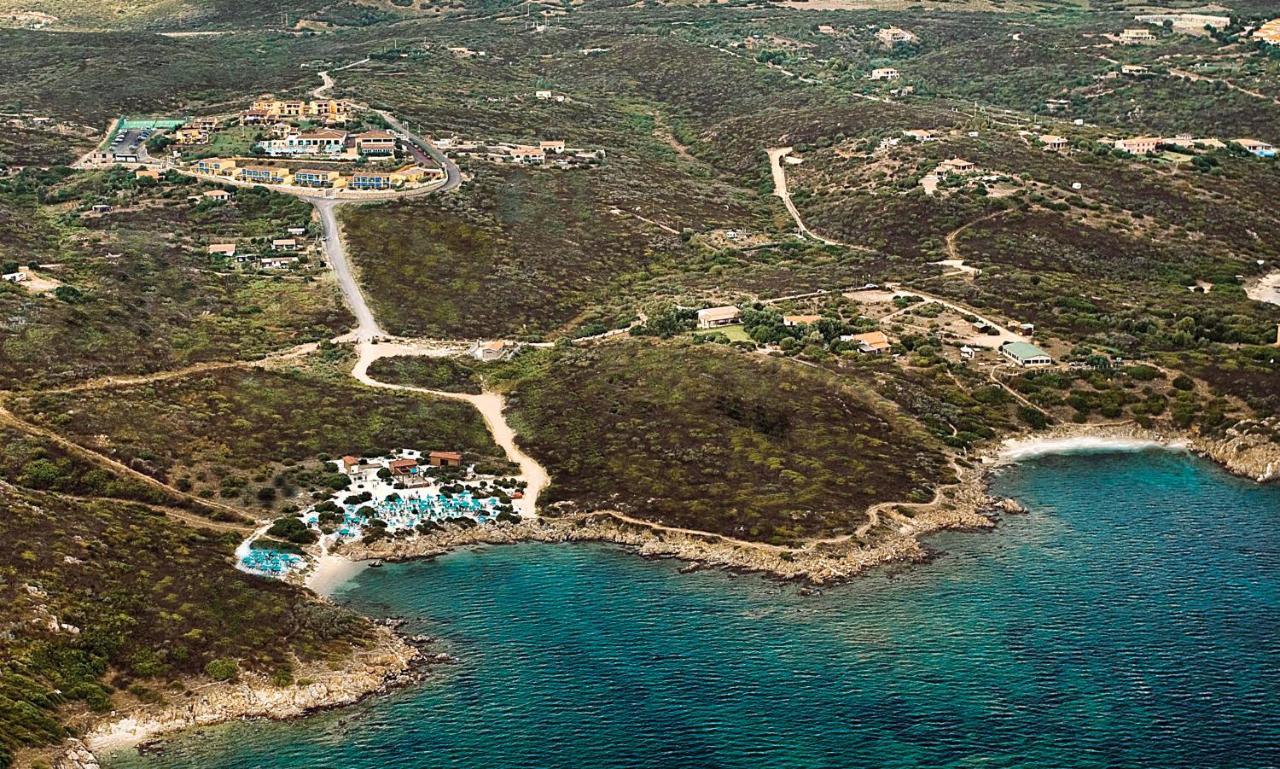 Hotel Baia Aranzos Pittulongu ภายนอก รูปภาพ